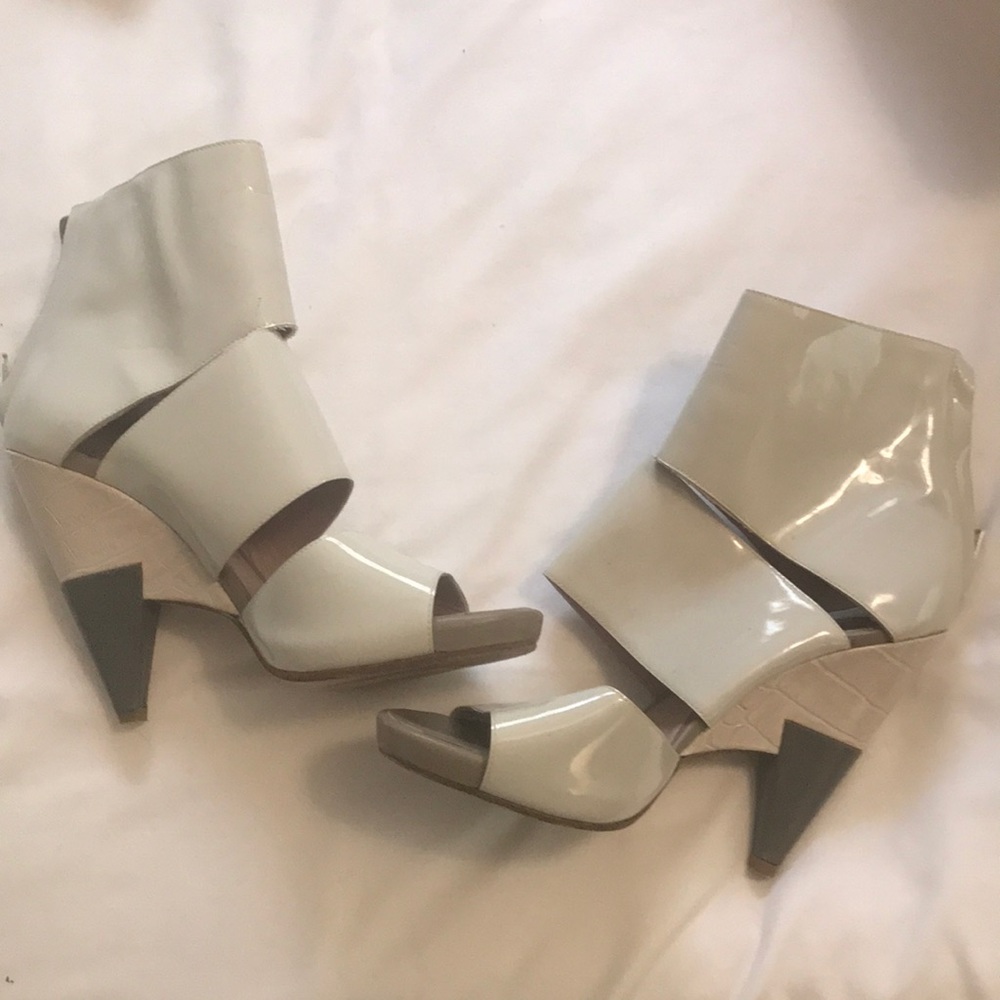 Chloe Poseidon booties
